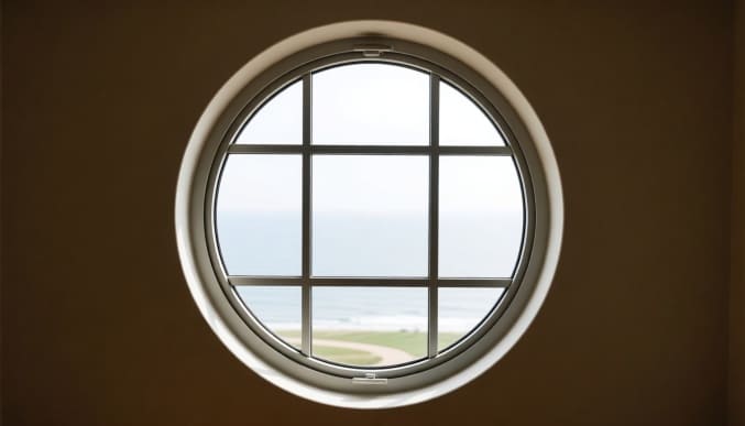 Круглые окно с раскладкой